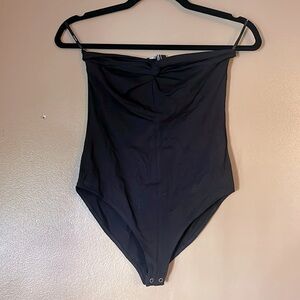 FREE 🤩 Tube Top • Bodysuit • FOREVER 21